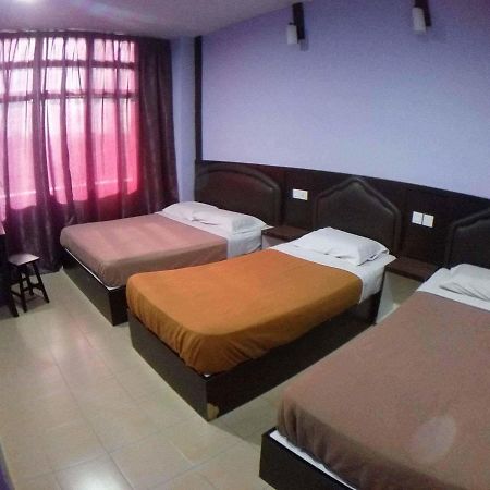 The Uni Garden Hotel Skudai Esterno foto